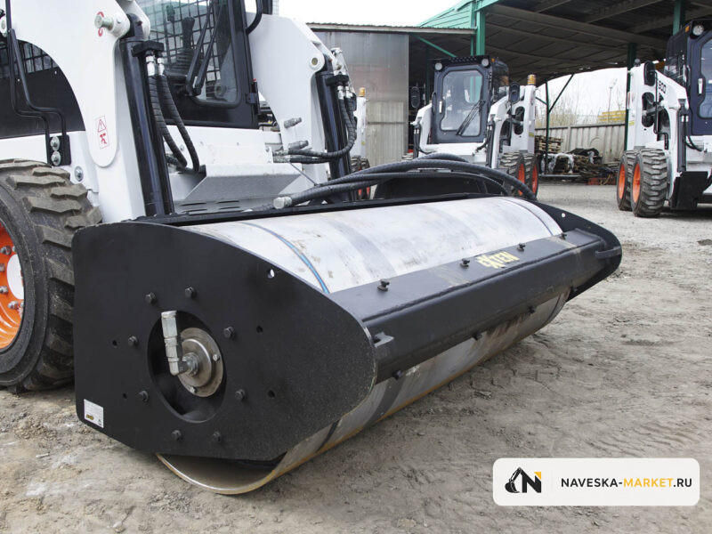 Навесной вибрационный каток для Bobcat (Бобкэт)